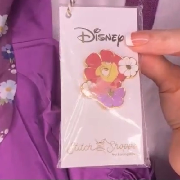Loungefly Stitch Shoppe Disney Rapunzel Floral Lantern Allison Dress Pascal Pin - Picture 10 of 16